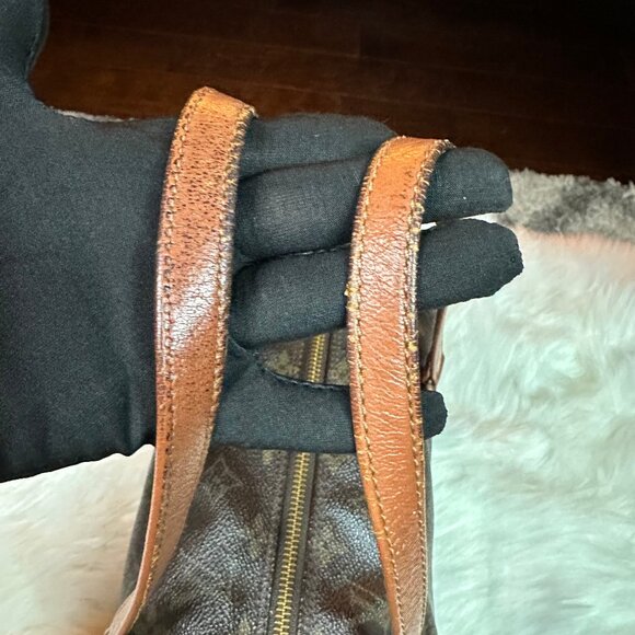 ❌SOLD❌ Authentic Louis Vuitton Monogram Papillon 30 Handbag - Picture 9 of 15